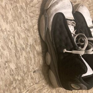 I’m selling a Jordan 23 size 7